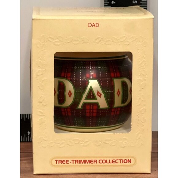 1980 HALLMARK KEEPSAKE ORNAMENT QX214-1 DAD FATHER GLASS BALL - Picture 1 of 5